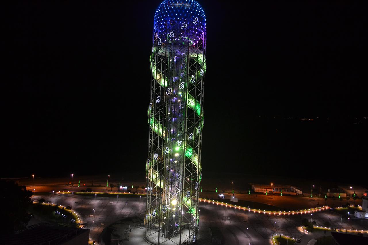 Apartamento Batumi Porta Tower 1811 Exterior foto